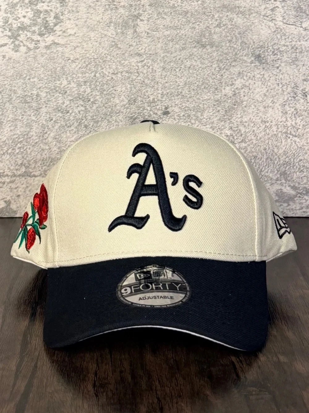 New Era 9FORTY Oakland Athletics A’s Monogram 🌹 Side Patch SnapBack MLB Hat NWT
